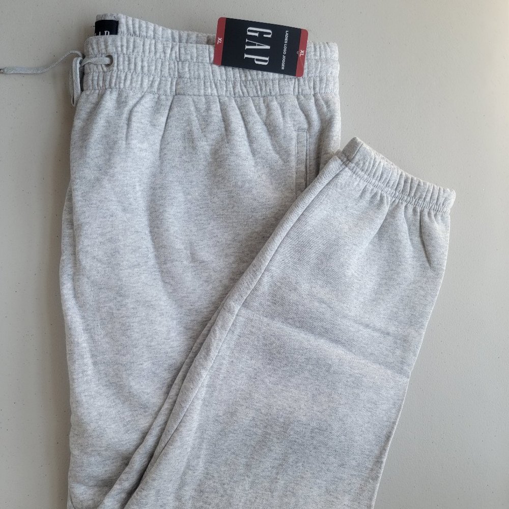 NEW - Gap Ladies Logo Jogger Heather Grey/ Size XL